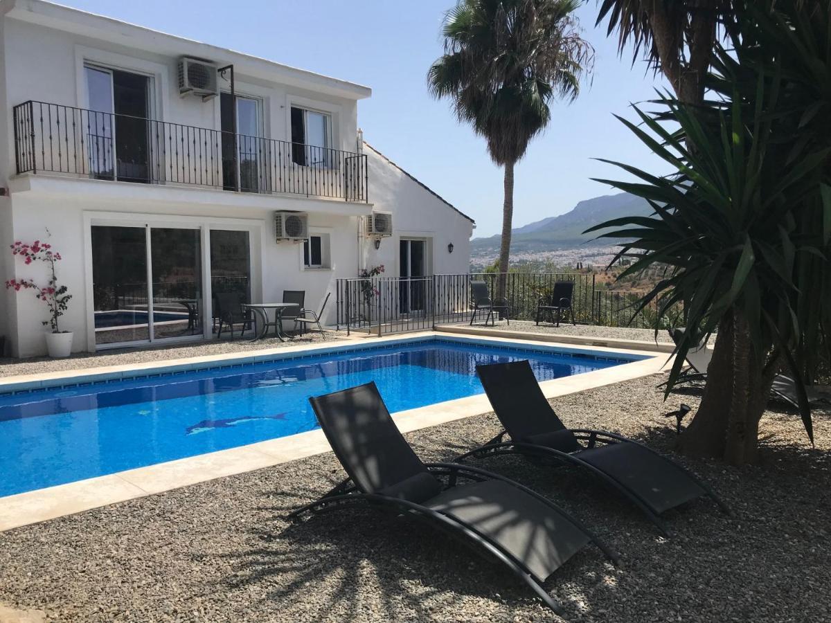 Studio Views Apartment, Cortijo Fruitful Hills Málaga Dış mekan fotoğraf