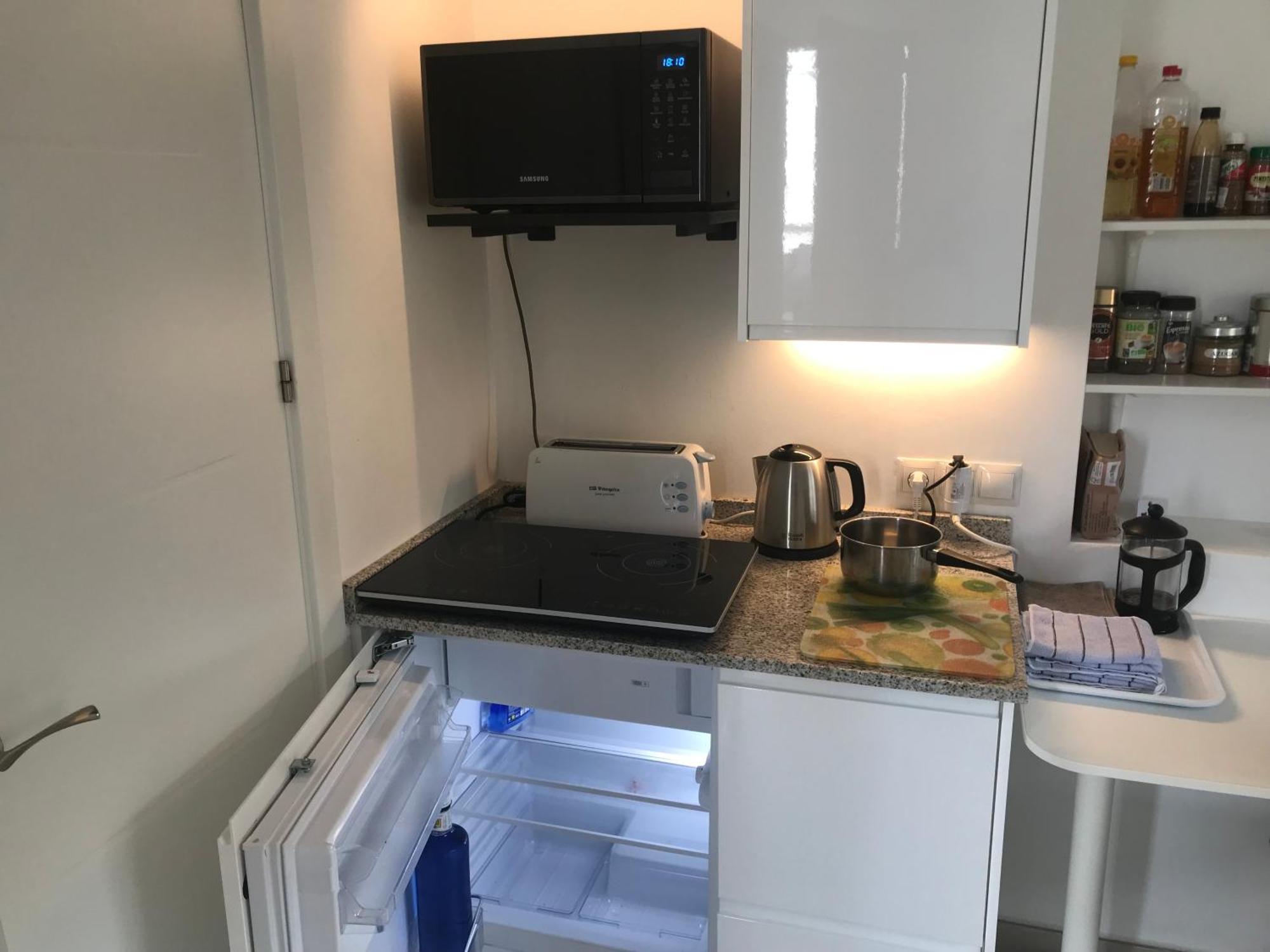 Studio Views Apartment, Cortijo Fruitful Hills Málaga Dış mekan fotoğraf